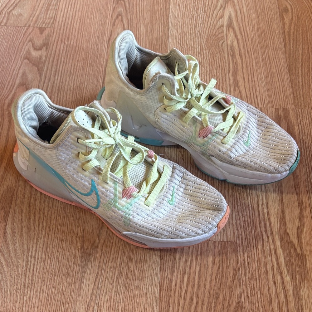 Nike Athletic Sneakers Women’s size 11